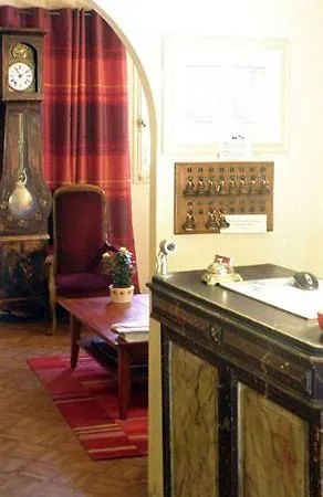 Constantin Hotel 2*